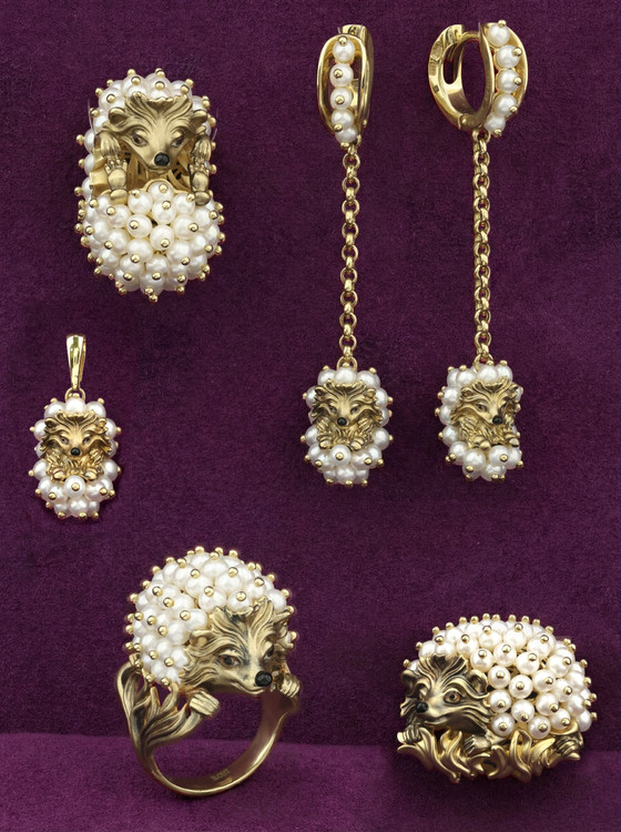 Подвеска из лимонного золота c эмаль и жемчугом