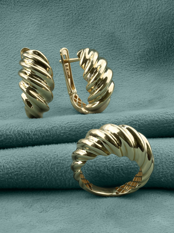 Серьги из лимонного золота