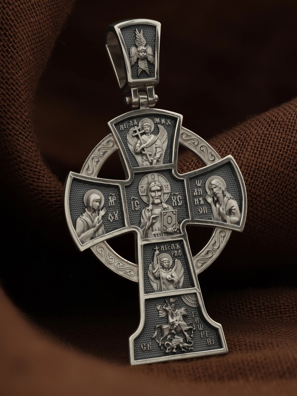 Крест из белого золота