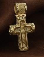 Крест из лимонного золота 585 пробы