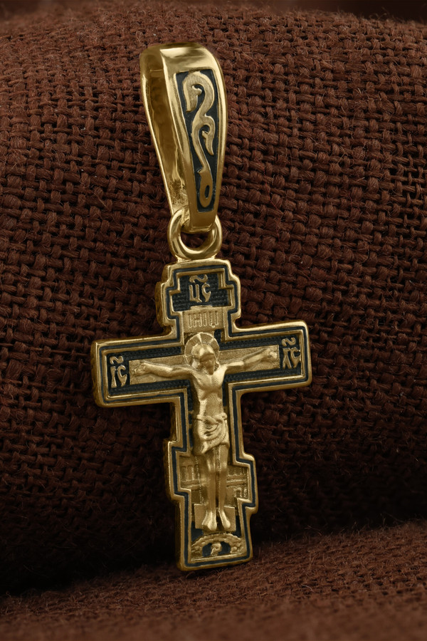 Крест из лимонного золота