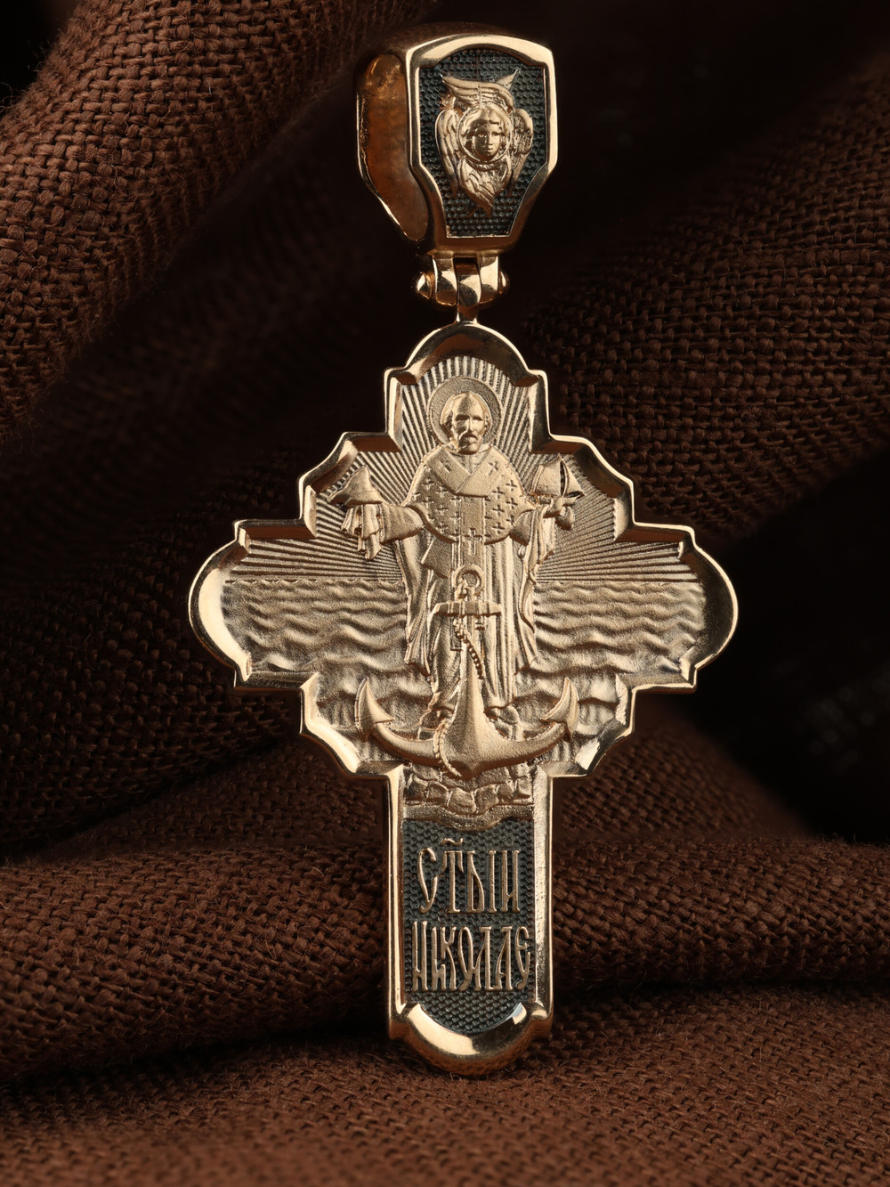 Крест из золота