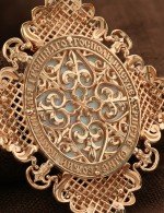 Образок из золота 585 пробы c эмалью и перламутром