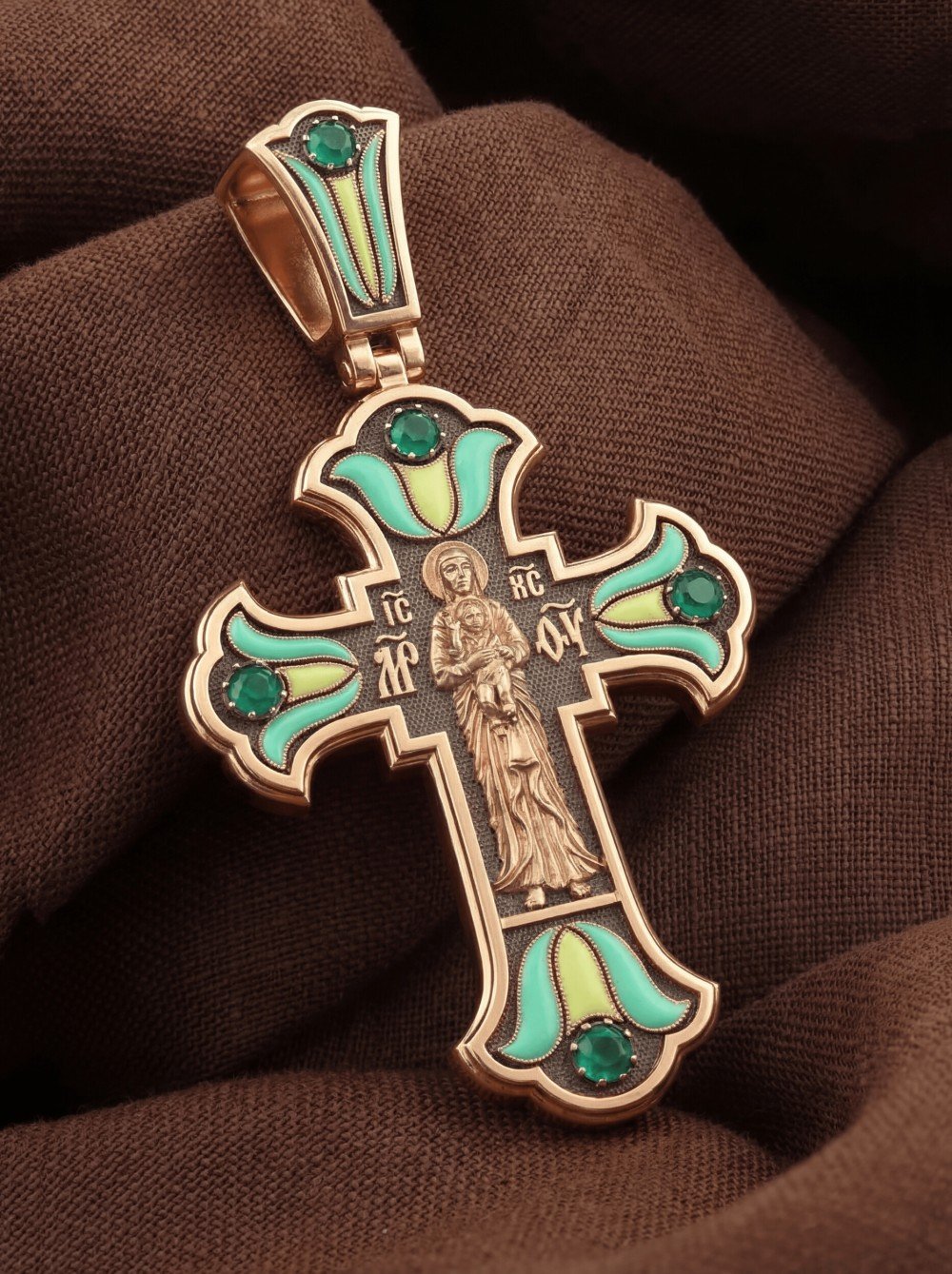 Крест из золота c эмаль и хризопразом