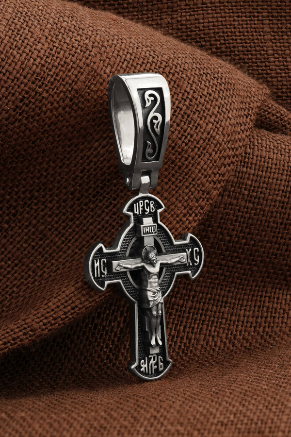 Крест из белого золота