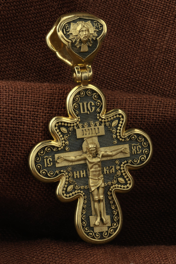 Крест из лимонного золота