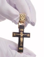 Крест из лимонного золота 585 пробы c эмалью и эбеновым деревом