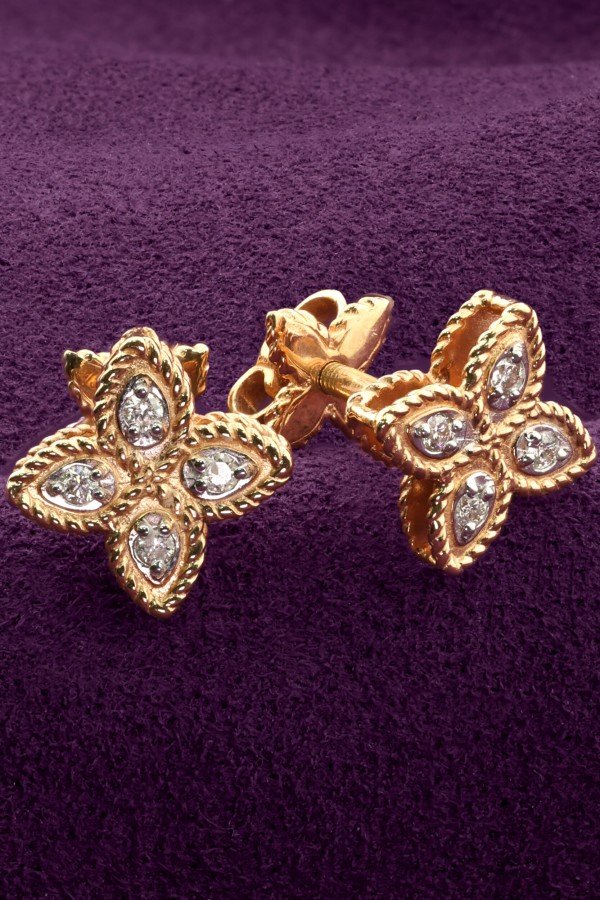 Серьги из золота 585 пробы c бриллиантами