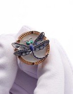 Кольцо из золота 585 пробы c сапфиром, эмалью и перламутром