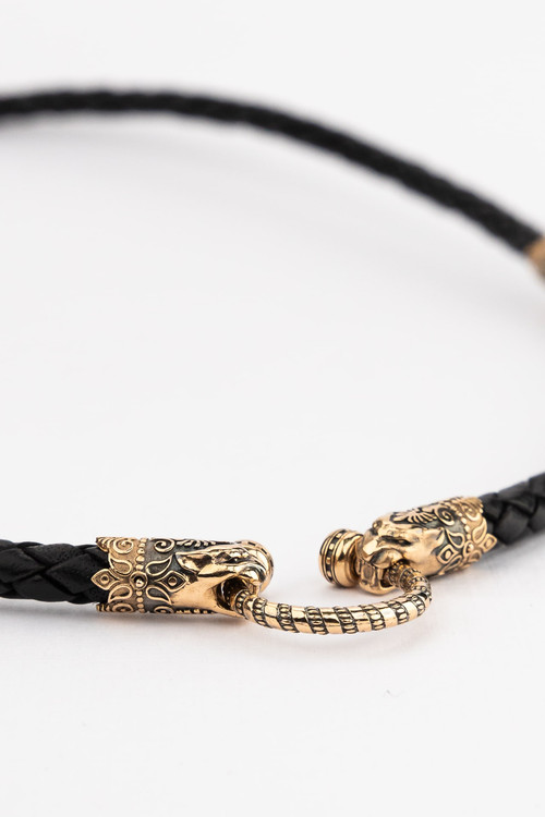 Шнурок кожаный из золота c кожаным шнурком