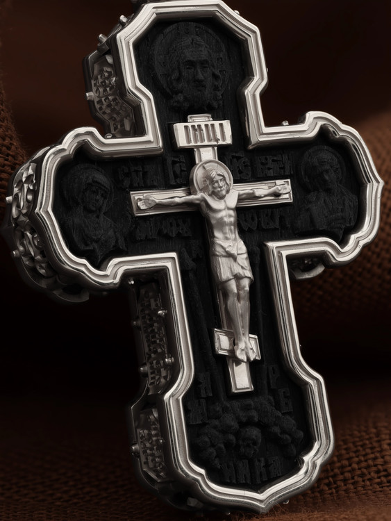 Крест из белого золота c эбеновым деревом