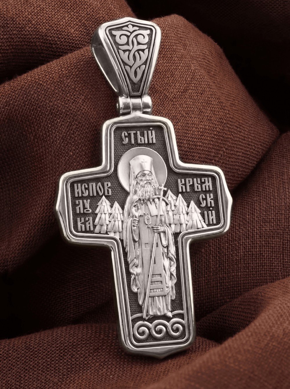 Крест из белого золота