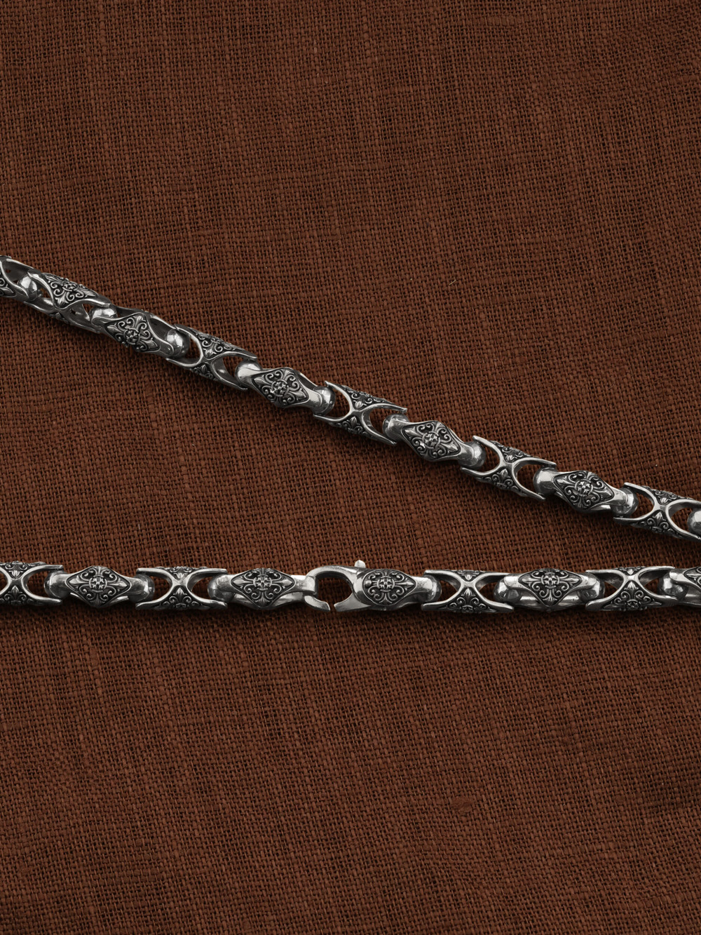 Цепь из белого золота