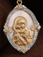 Образок из золота 585 пробы c бриллиантами и перламутром