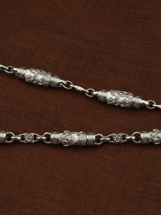 Цепь из белого золота c эмаль и бивнем мамонта