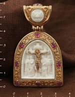 Образок из золота 585 пробы c эмалью, рубином и бивнем мамонта