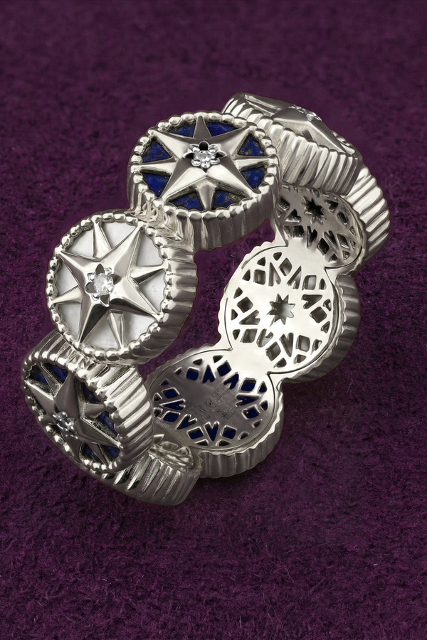 Кольцо из белого золота c бриллиантами, лазуритом и перламутром