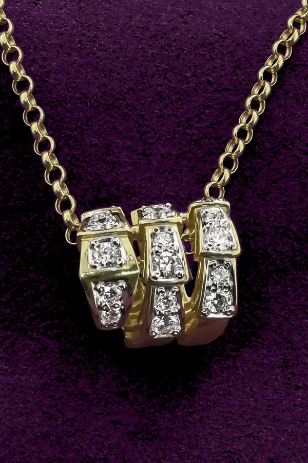 Подвеска из лимонного золота c бриллиантами