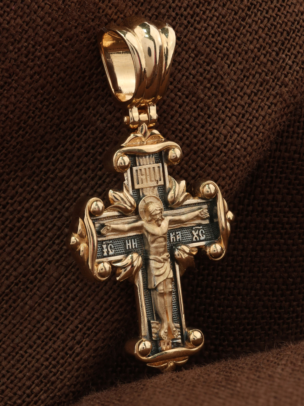 Крест из золота