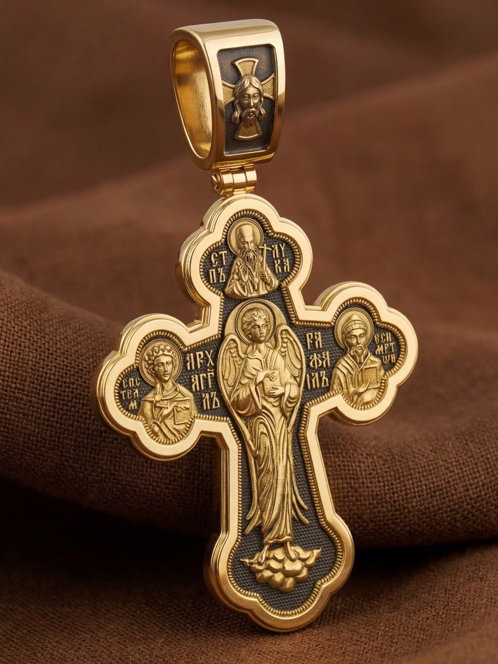 Крест из лимонного золота