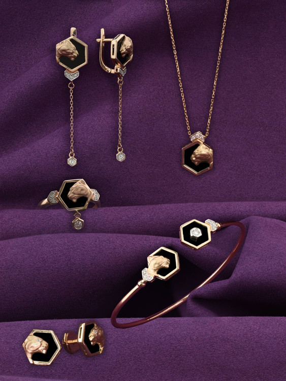 Серьги из золота c бриллиантами и ониксом