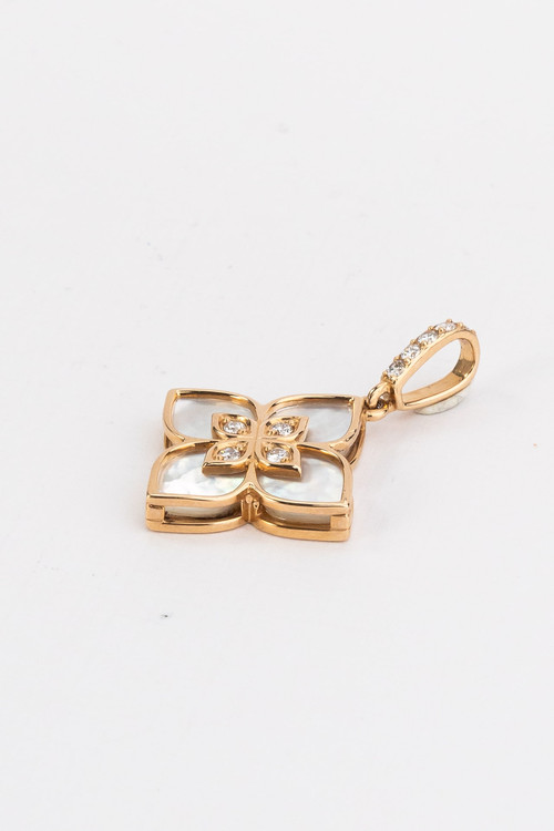 Подвеска из золота c бриллиантами и перламутром