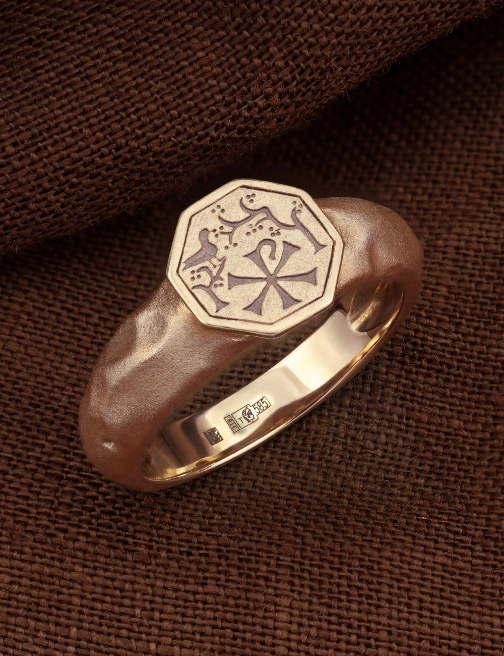 Кольцо из золота 585 пробы