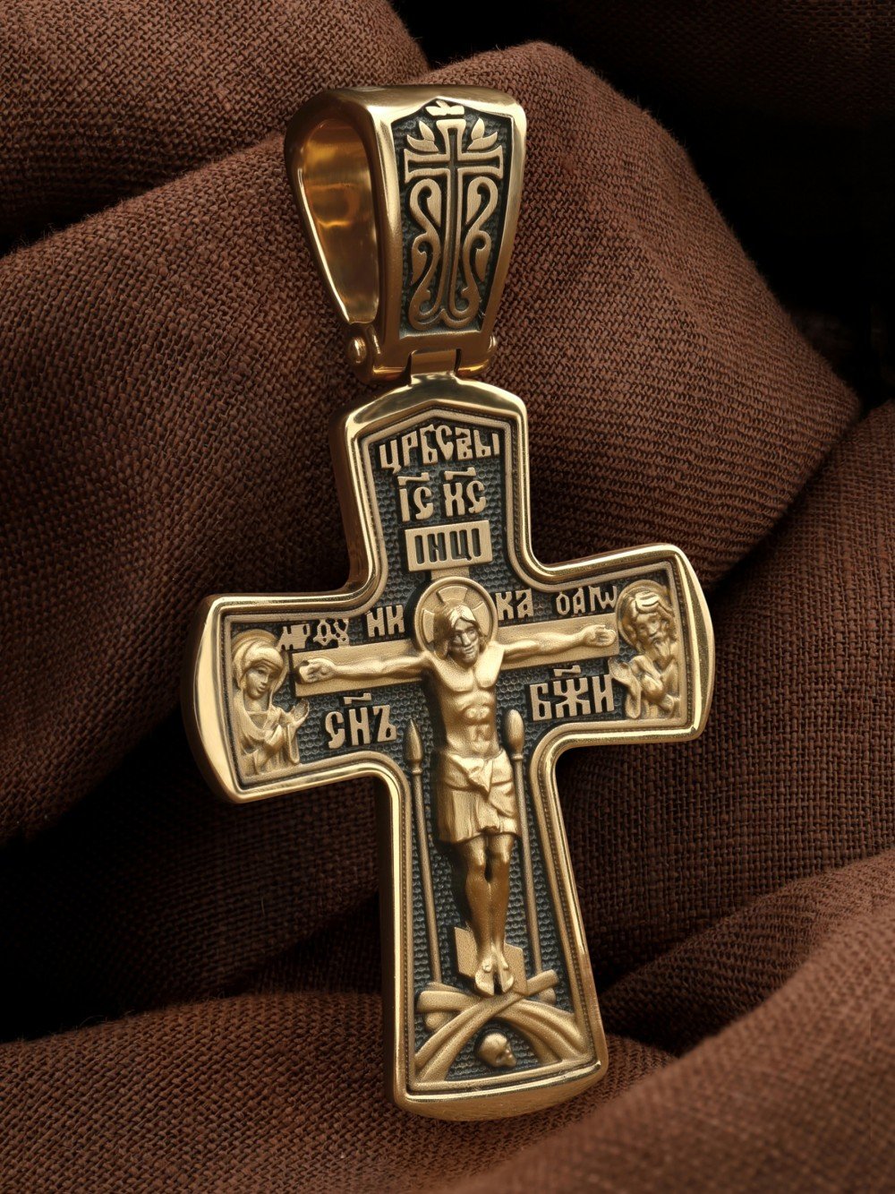 Крест из лимонного золота