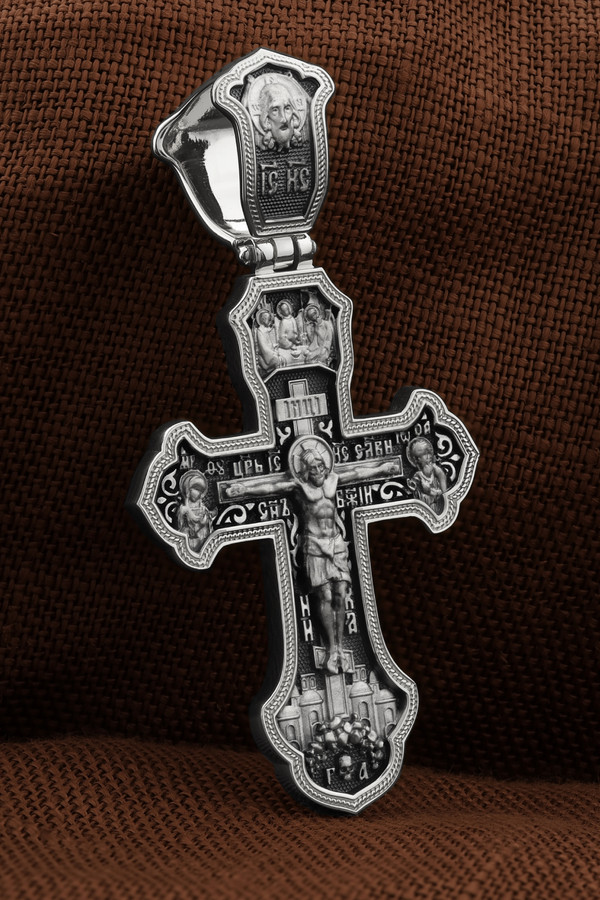 Крест из белого золота