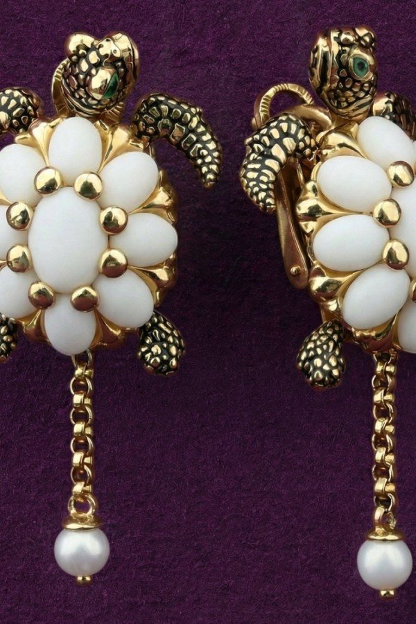 Серьги из лимонного золота c эмаль , жемчугом и бивнем мамонта