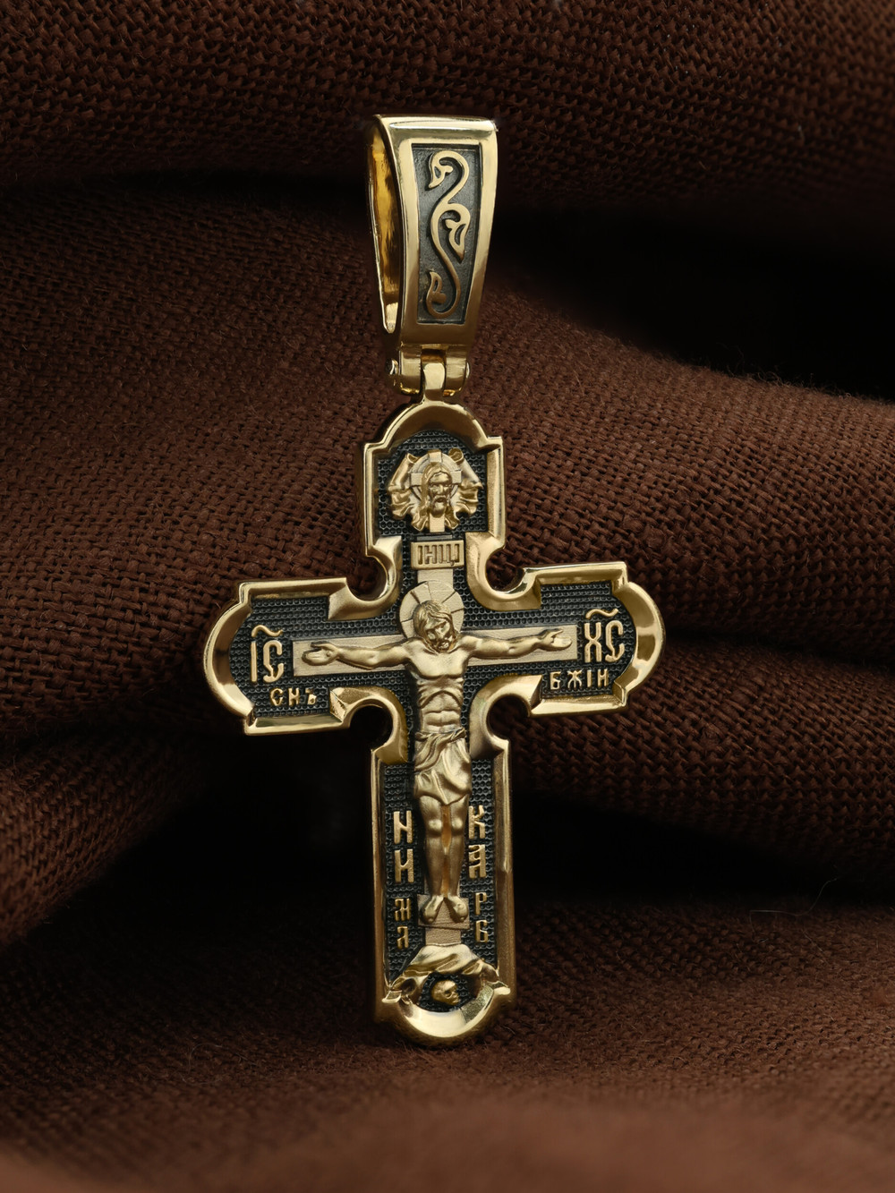 Крест из лимонного золота