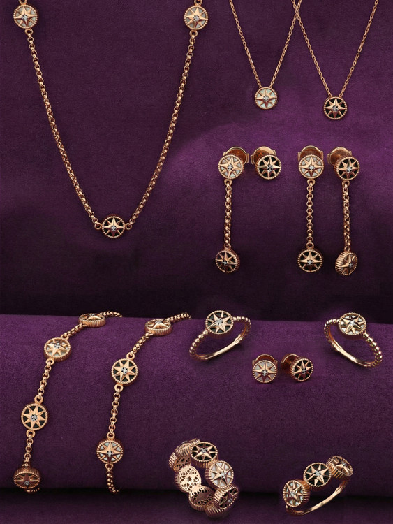 Колье из золота c бриллиантами, ониксом и перламутром