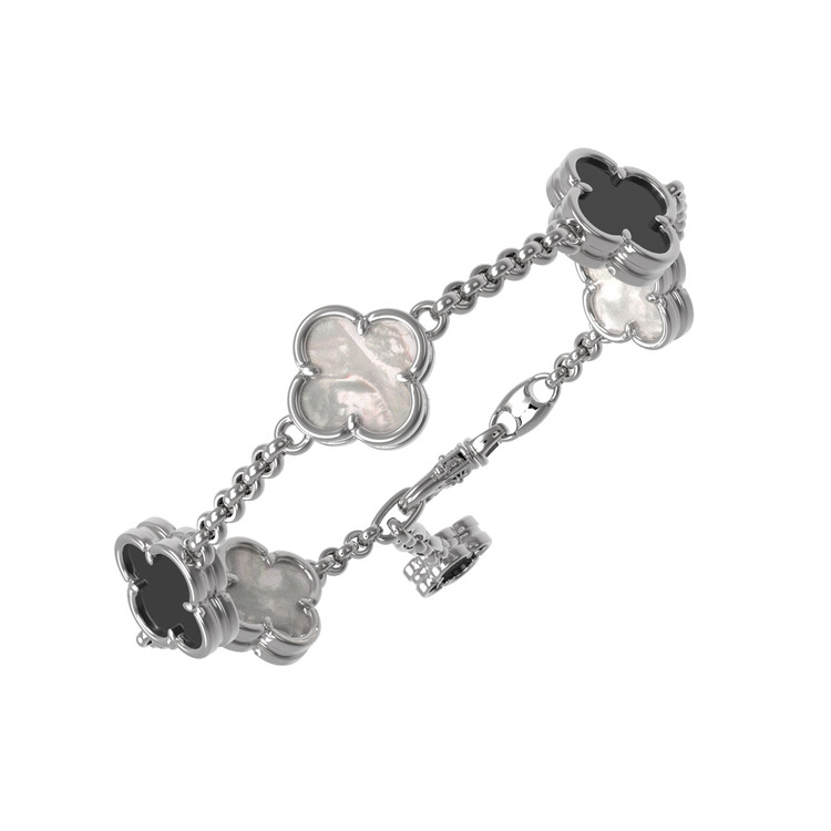 Браслет из белого золота c ониксом и перламутром