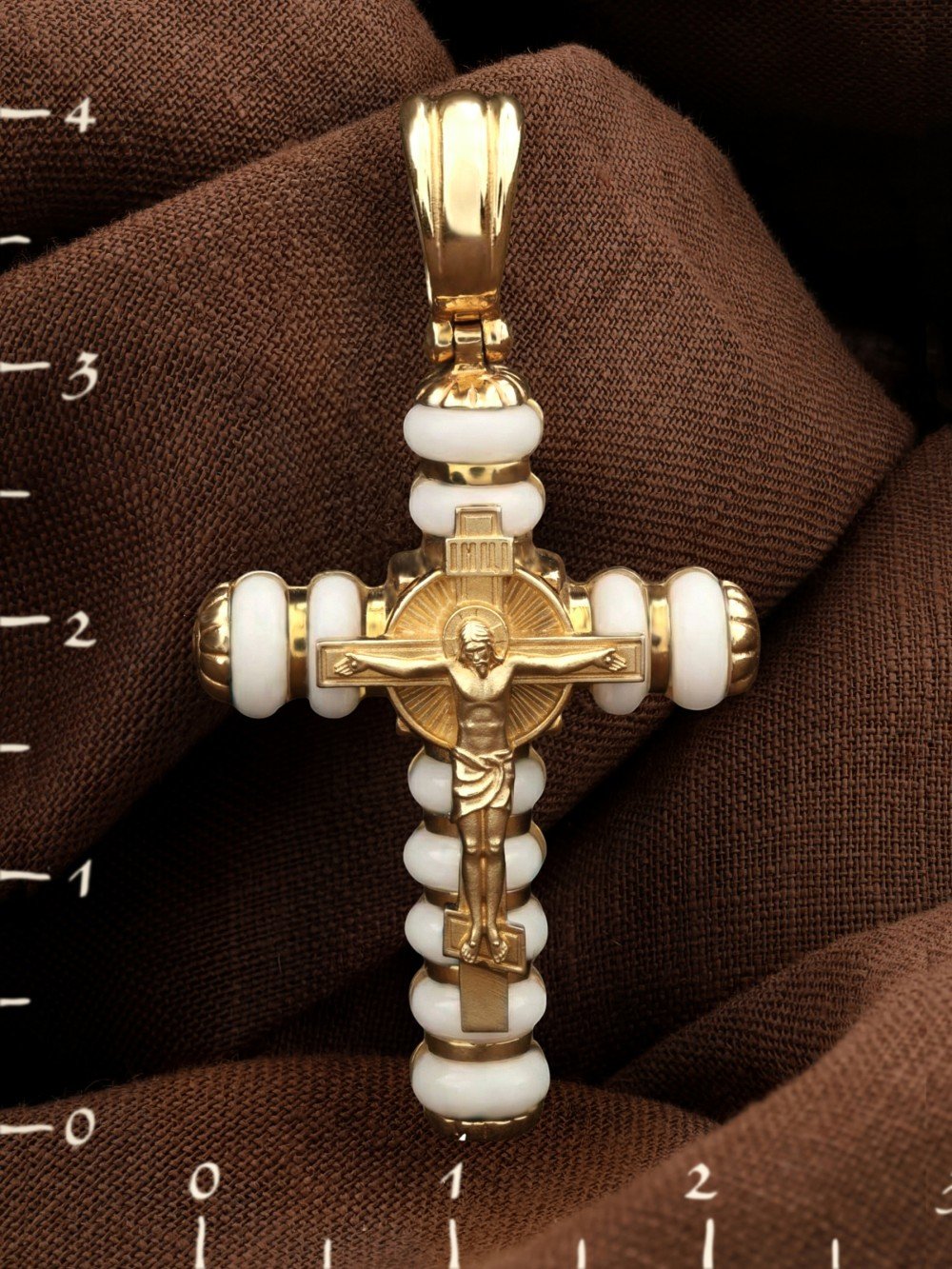 Крест из лимонного золота c кахолонгом