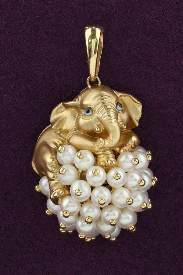 Подвеска из лимонного золота c эмаль и жемчугом