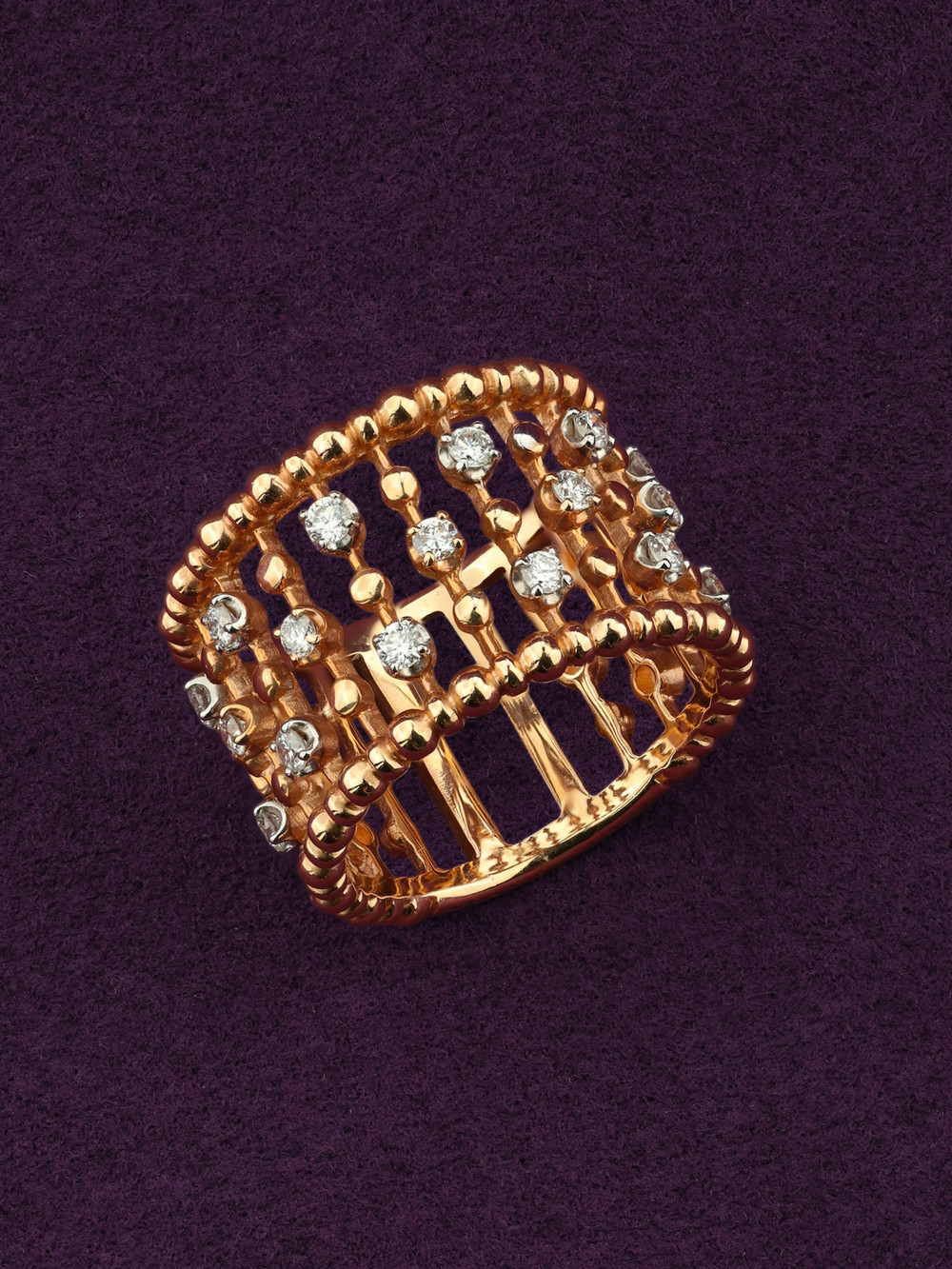 Кольцо из золота c бриллиантами