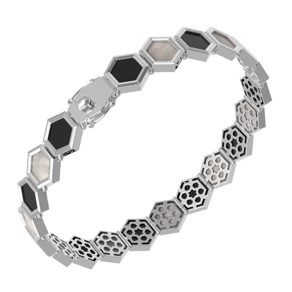 Браслет из белого золота c ониксом и перламутром