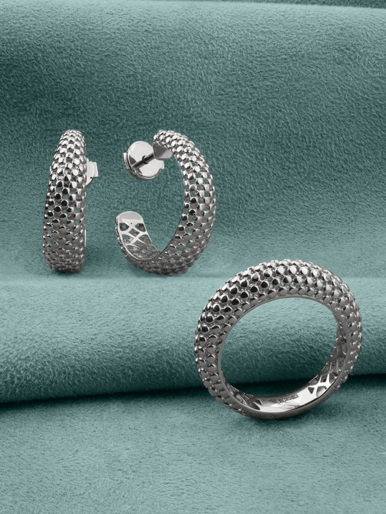 Кольцо из белого золота