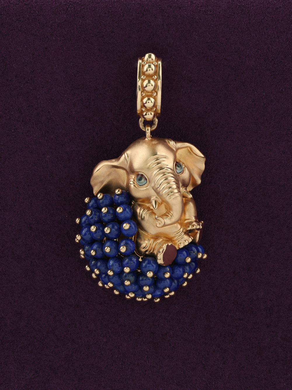 Подвеска из золота c эмаль и лазуритом