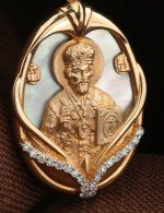 Образок из золота 585 пробы c бриллиантами и перламутром