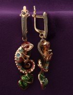 Серьги из золота 585 пробы c эмалью и гранатом