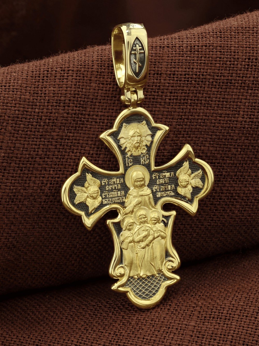 Крест из лимонного золота