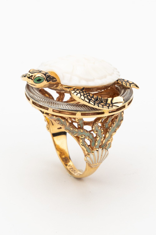 Кольцо из золота c эмаль и бивнем мамонта