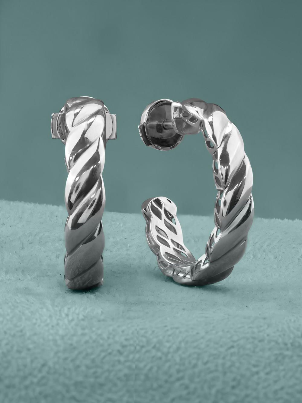 Серьги из белого золота