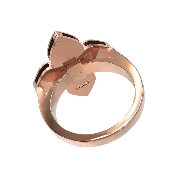 Кольцо из золота c бриллиантами и ониксом