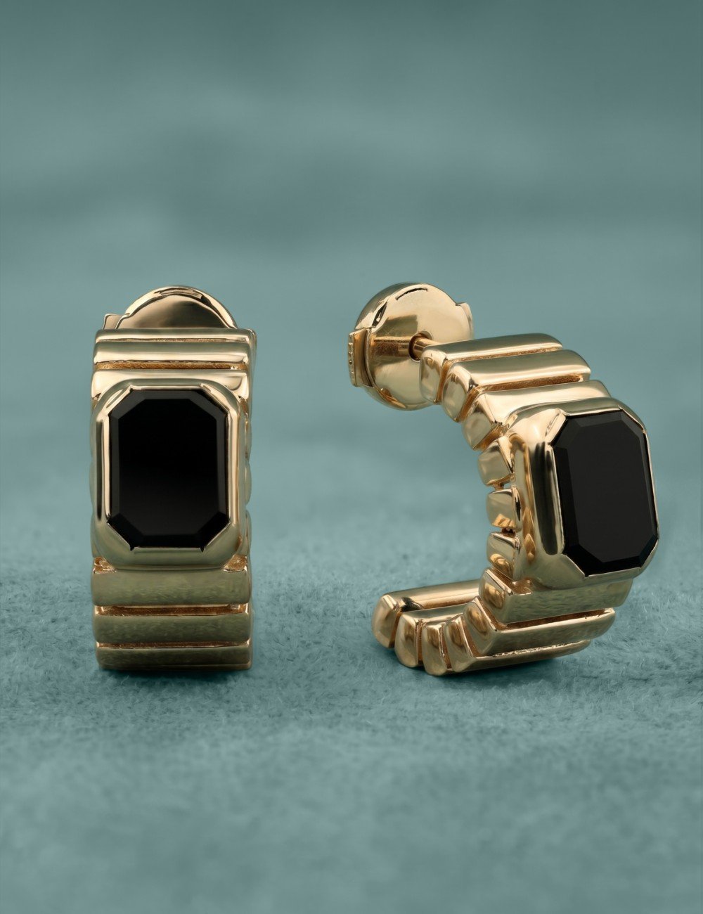 Серьги из золота 585 пробы c ониксом