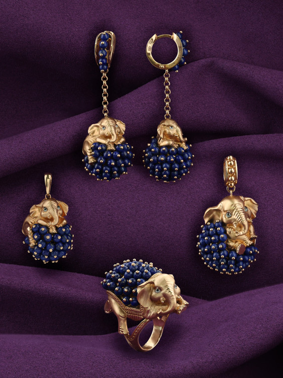 Кольцо из золота c эмаль и лазуритом