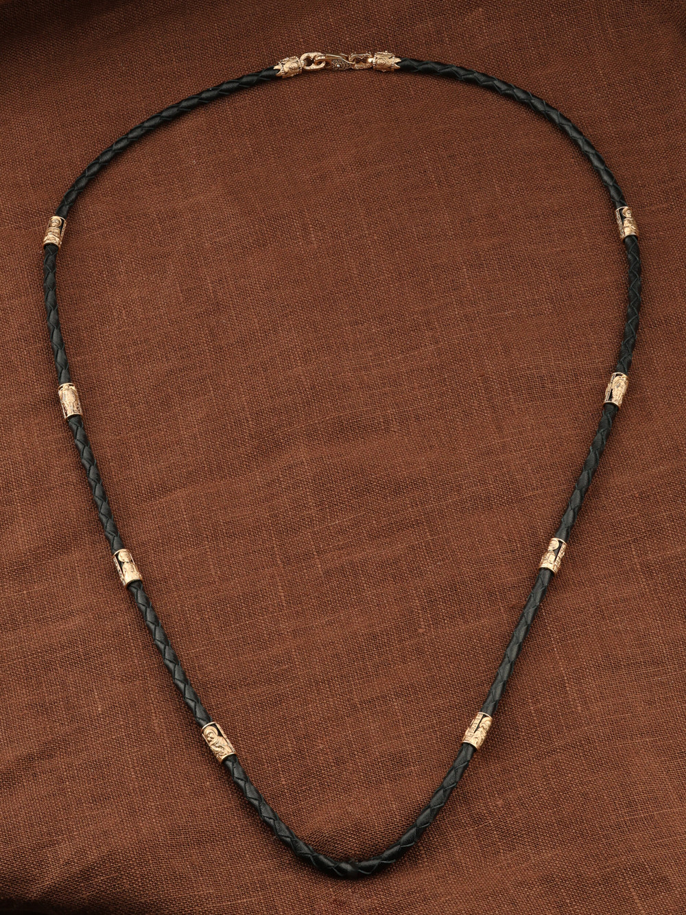 Шнурок кожаный из золота c кожаным шнурком