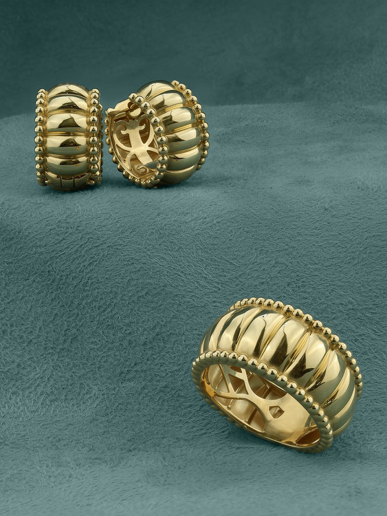 Серьги из лимонного золота