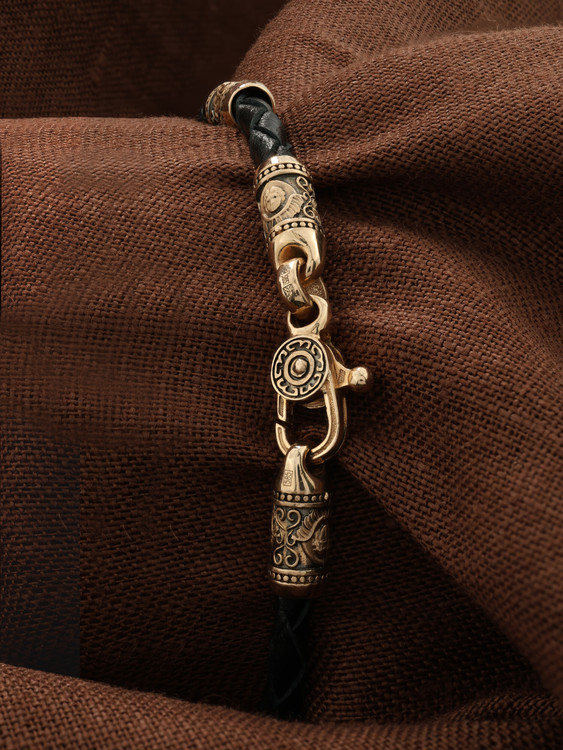 Браслет из золота c кожаным шнурком